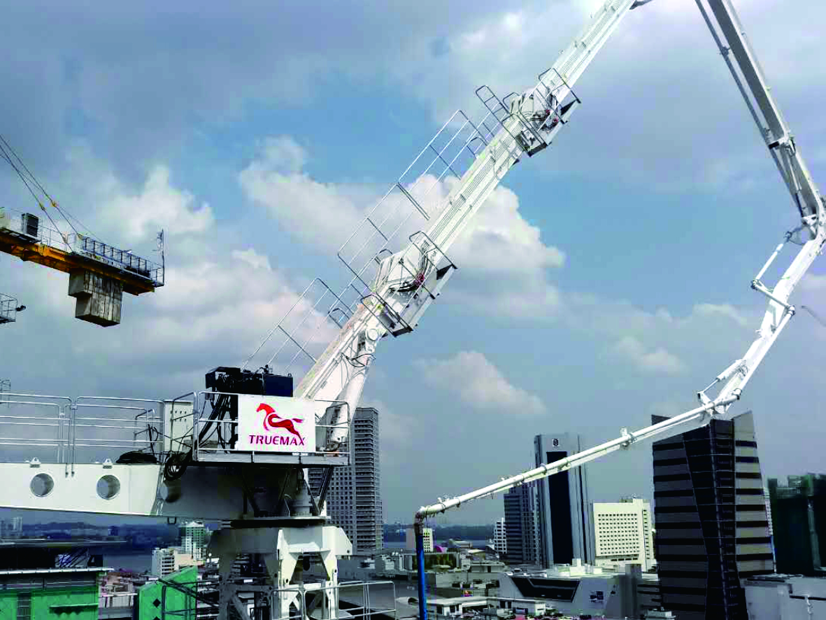 What are the common sense and main features of concrete placing machines?